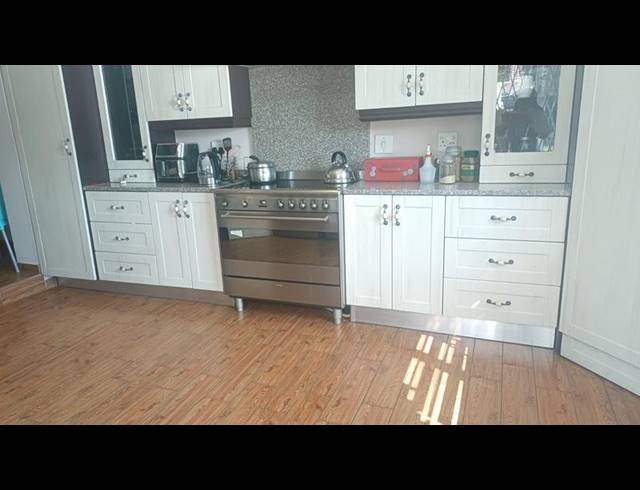 4 BEDROOM HOUSE FOR SALE IN ELSPARK